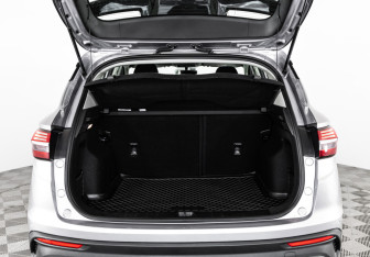 Подержанный автомобиль Geely Coolray 2023 года (22 фото)