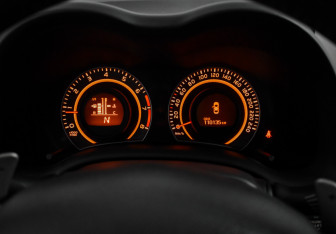 Подержанный автомобиль Toyota Corolla Sedan 2007 года (18 фото)