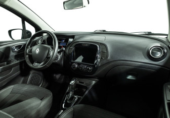 Подержанный автомобиль Renault Kaptur 2019 года (9 фото)
