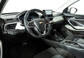 Подержанный автомобиль Chevrolet Captiva 2021 года (11 фото)