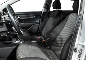 Подержанный автомобиль Kia Rio Sedan 2020 года (15 фото)