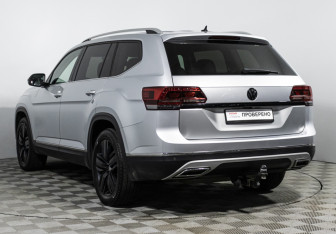 Подержанный автомобиль Volkswagen Teramont 2018 года (7 фото)