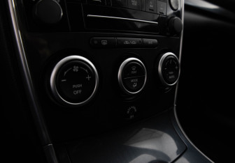 Подержанный автомобиль Mazda 6 Sedan 2007 года (15 фото)