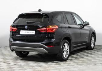 Подержанный автомобиль BMW X1 2017 года (5 фото)