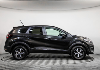Подержанный автомобиль Renault Kaptur 2021 года (4 фото)