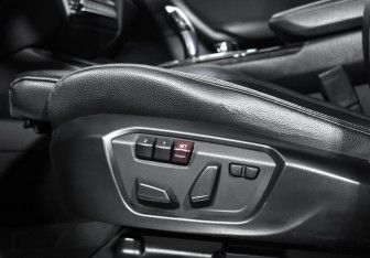 Подержанный автомобиль BMW X4 2015 года (11 фото)