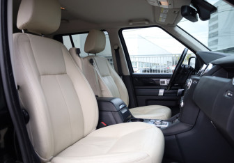 Подержанный автомобиль Land Rover Discovery 2012 года (15 фото)