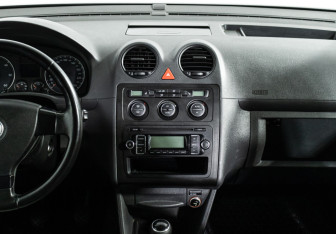 Подержанный автомобиль Volkswagen Caddy Compactvan 2008 года (14 фото)
