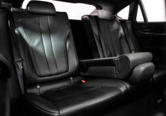 Подержанный автомобиль BMW X6 M 2017 года (29 фото)