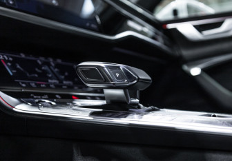 Подержанный автомобиль Audi A6 Sedan 2020 года (25 фото)