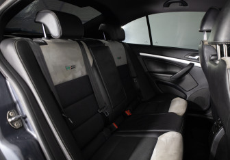 Подержанный автомобиль Skoda Octavia RS Liftback 2011 года (18 фото)