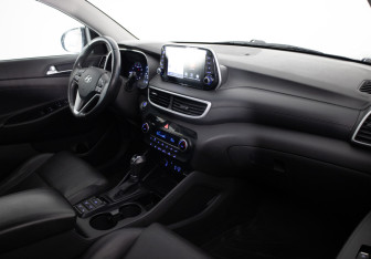 Подержанный автомобиль Hyundai Tucson 2020 года (19 фото)