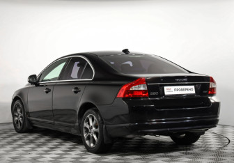 Подержанный автомобиль Volvo S80 2008 года (7 фото)