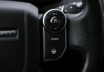 Подержанный автомобиль Land Rover Discovery 2018 года (13 фото)