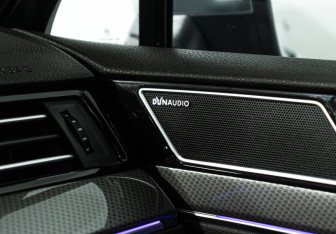 Подержанный автомобиль Volkswagen Passat Wagon 2020 года (17 фото)