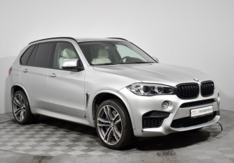 Подержанный автомобиль BMW X5 2015 года (3 фото)