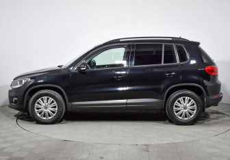 Подержанный автомобиль Volkswagen Tiguan 2014 года (8 фото)