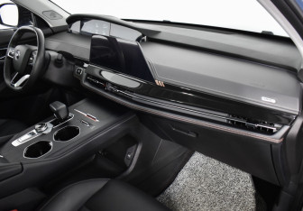 Подержанный автомобиль Changan UNI-K 2023 года (12 фото)