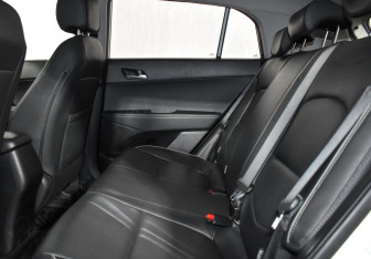 Подержанный автомобиль Hyundai Creta 2018 года (12 фото)