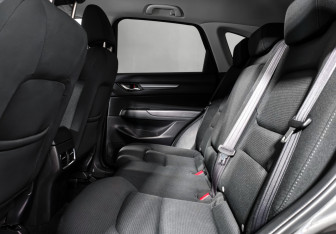 Подержанный автомобиль Mazda CX-5 2018 года (11 фото)