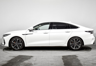 Подержанный автомобиль Chery Arrizo 8 2023 года (8 фото)