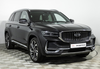 Подержанный автомобиль Geely Monjaro 2024 года (3 фото)