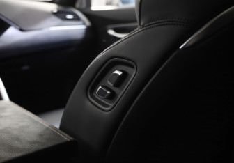 Подержанный автомобиль Geely Tugella 2023 года (23 фото)