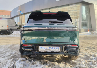 Подержанный автомобиль Voyah Free 2023 года (5 фото)