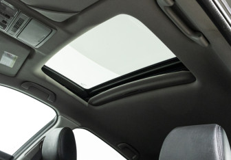 Подержанный автомобиль Honda Crosstour 2014 года (17 фото)