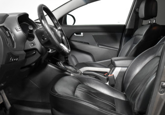 Подержанный автомобиль Kia Sportage 2014 года (11 фото)