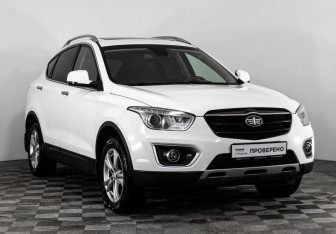 Подержанный автомобиль FAW Besturn X80 2017 года (3 фото)