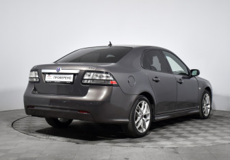 Подержанный автомобиль Saab 9-3 Sedan 2008 года (5 фото)