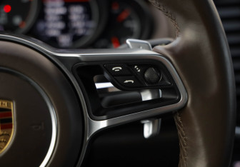 Подержанный автомобиль Porsche Cayenne 2015 года (20 фото)