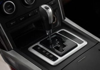 Подержанный автомобиль Mazda CX-9 2008 года (11 фото)