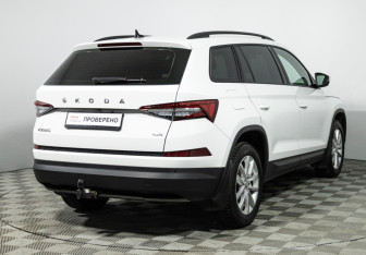 Подержанный автомобиль Skoda Kodiaq 2022 года (5 фото)