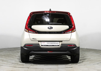 Подержанный автомобиль Kia Soul 2019 года (6 фото)