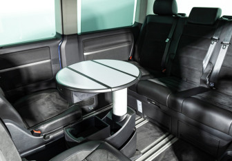 Подержанный автомобиль Volkswagen Multivan 2016 года (15 фото)