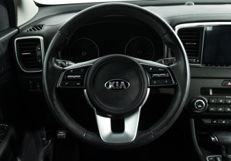 Подержанный автомобиль Kia Sportage 2021 года (21 фото)