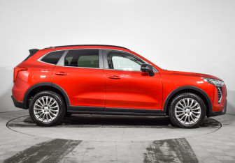 Подержанный автомобиль Haval Jolion 2024 года (4 фото)
