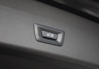 Подержанный автомобиль BMW X1 2019 года (31 фото)