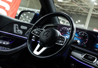 Подержанный автомобиль Mercedes-Benz GLE 2019 года (15 фото)