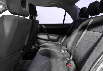 Подержанный автомобиль Mitsubishi Lancer Sedan 2006 года (12 фото)