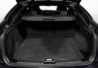 Подержанный автомобиль BMW X6 2009 года (21 фото)