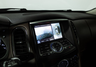 Подержанный автомобиль Infiniti EX 2012 года (15 фото)