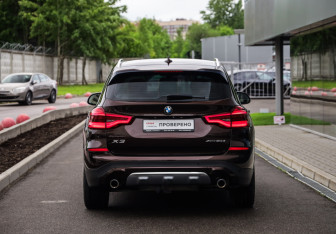 Подержанный автомобиль BMW X3 2019 года (7 фото)