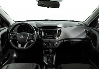 Подержанный автомобиль Hyundai Creta 2019 года (13 фото)