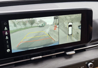 Подержанный автомобиль Kia Carnival 2020 года (24 фото)