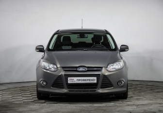 Подержанный автомобиль Ford Focus Sedan 2013 года (2 фото)