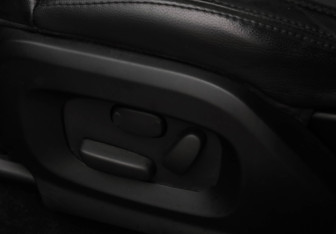 Подержанный автомобиль Land Rover Range Rover Evoque 2014 года (26 фото)