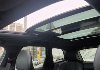 Подержанный автомобиль Volvo XC60 2019 года (19 фото)